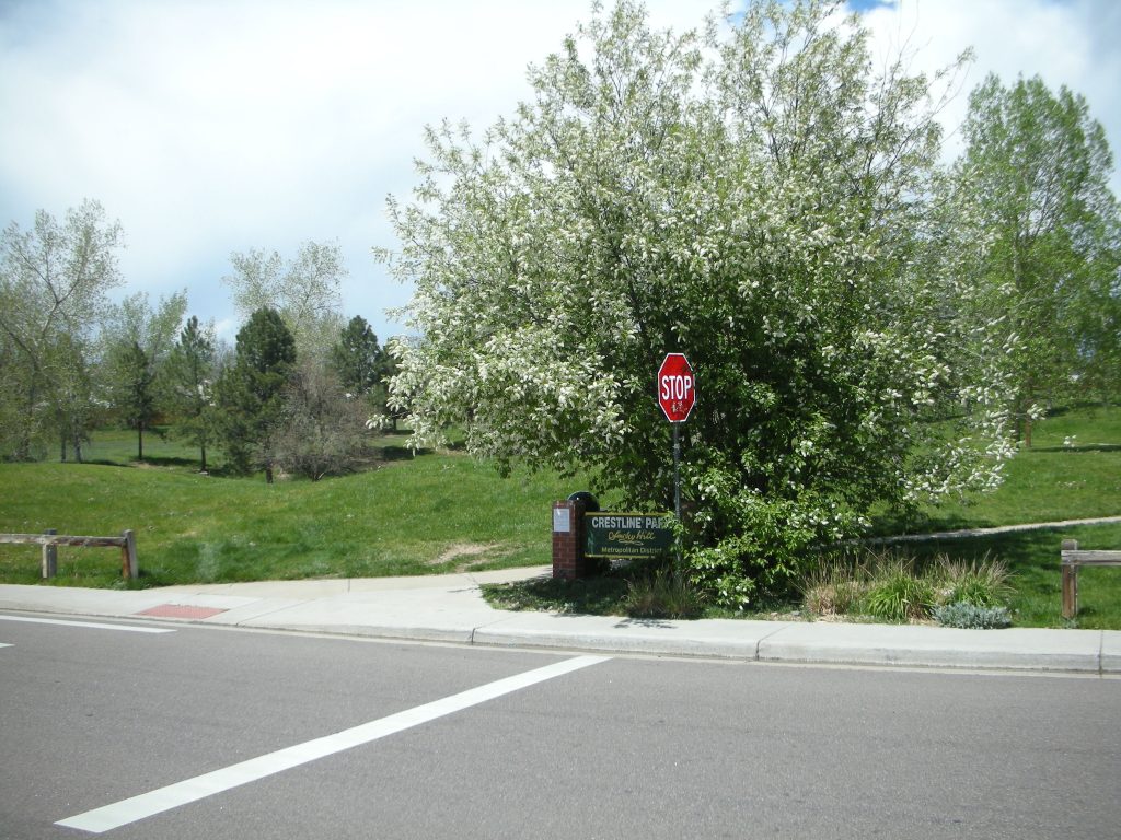 Entrance to Crestline Park